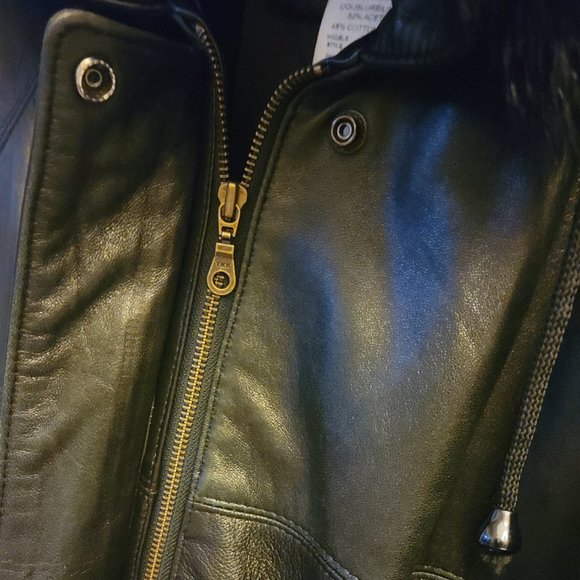 Di Capra International Lamb Leather Hooded Coat - Picture 7 of 16
